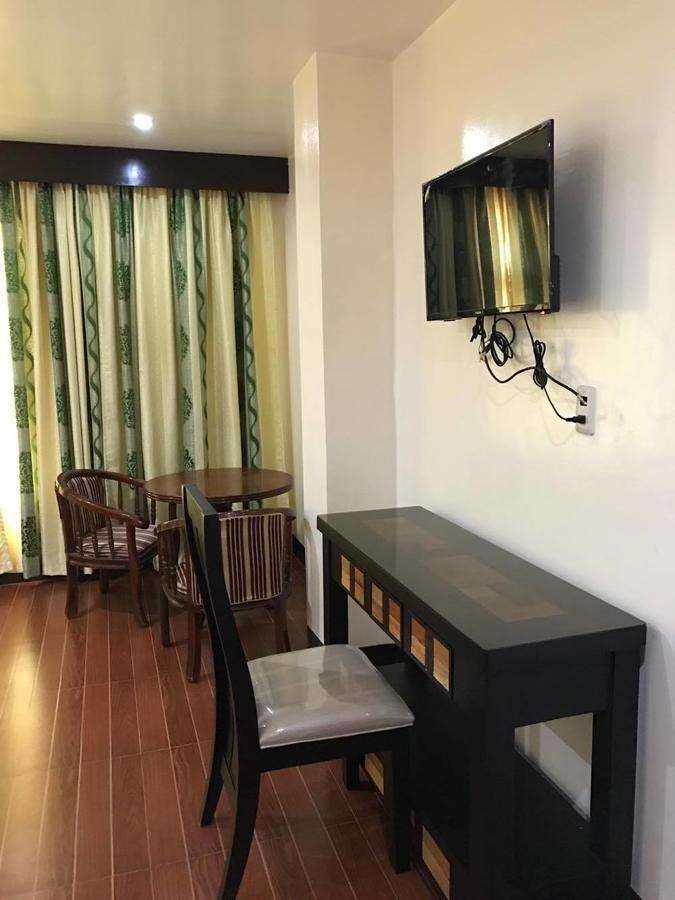 Backpacker'S Inn Roxas City Esterno foto